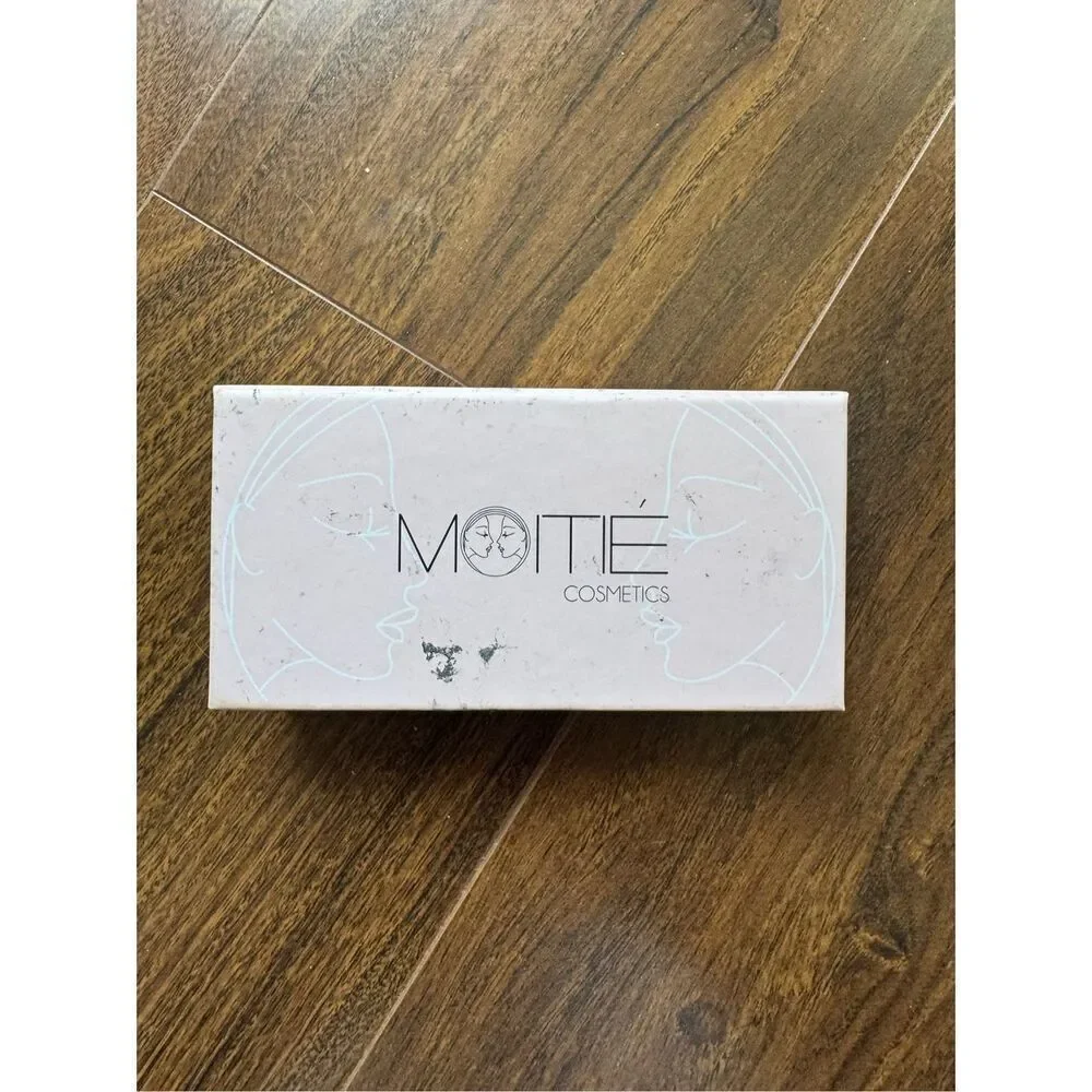 Moite Light Glam False Eyelashes NIB